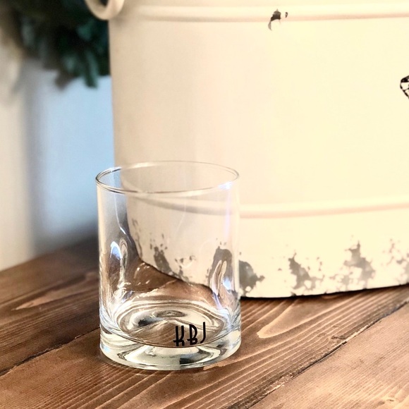Monogrammed whiskey glass - Picture 2 of 2